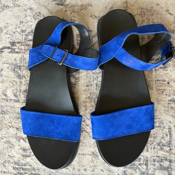 Blue Sandals - Picture 2 of 5